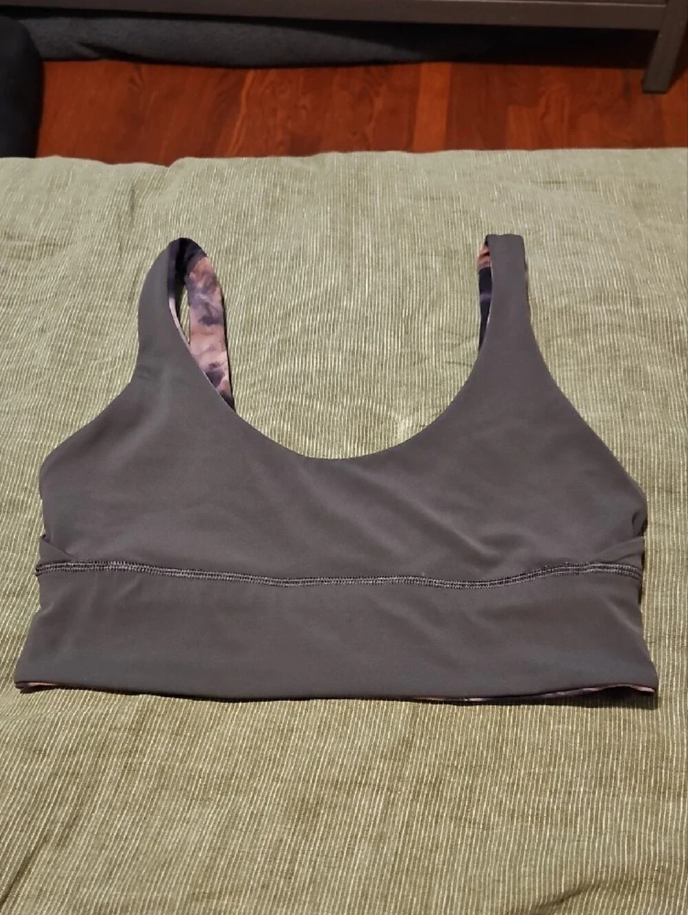 Lululemon Tie-Dye/Grey Reversible Scoop Neck Sports Bra